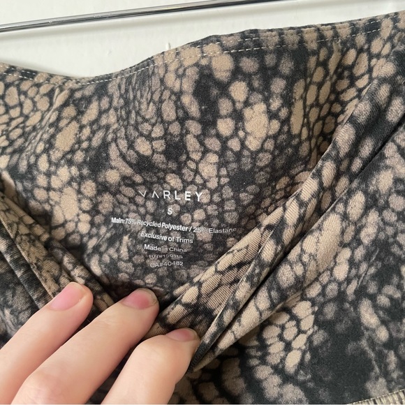 Varley full length snake print leggings size small - Picture 6 of 6